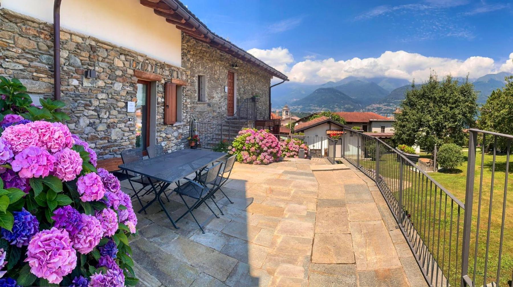 La Volta - Lake Como Heritage Home In Molino Maufet Watermill - Patio On The Garden คอลีโก ภายนอก รูปภาพ